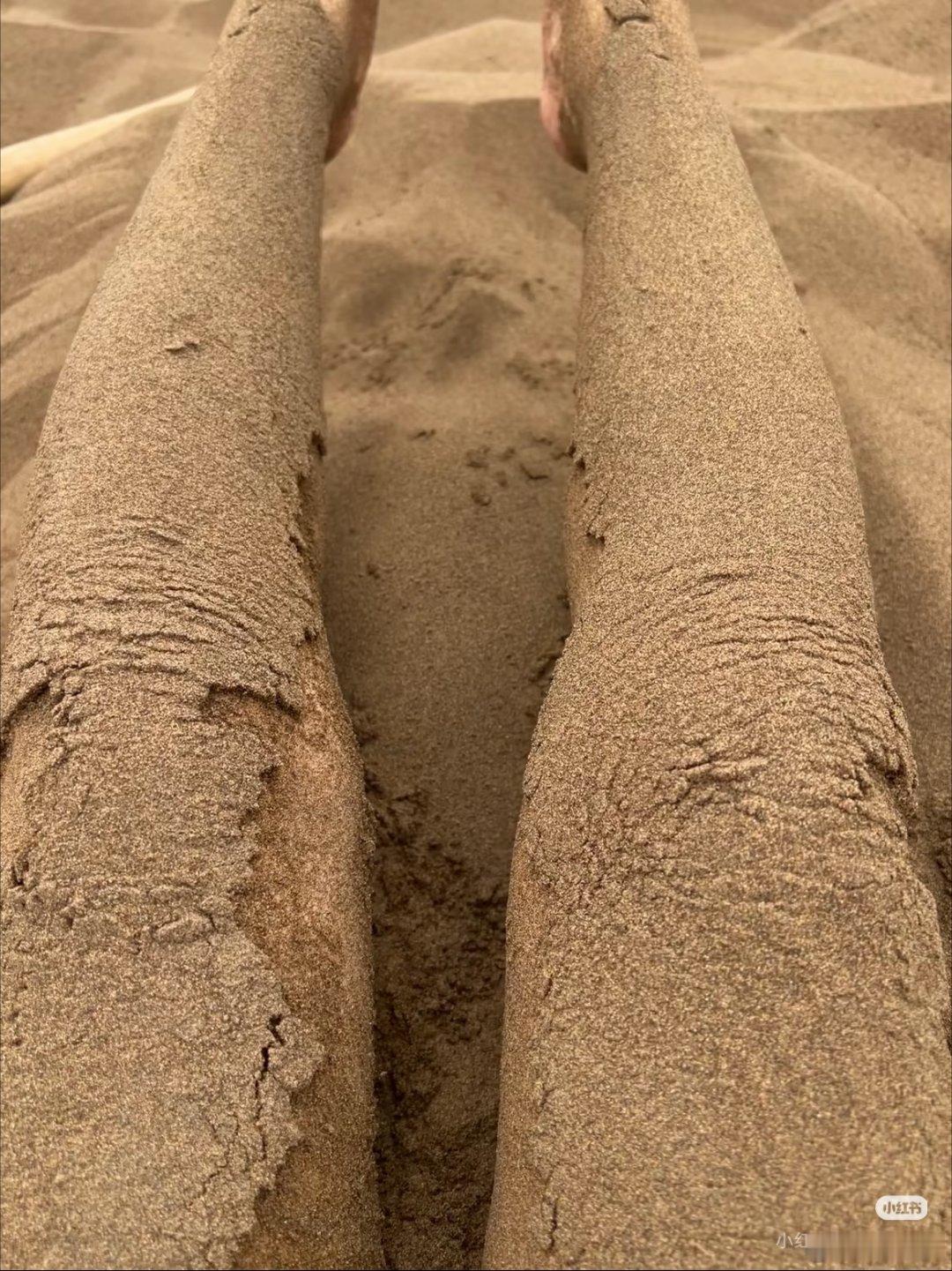 新疆 祛湿气 新疆特色养生玩法上线，火焰山沙疗超受欢迎。滚烫热沙深层驱湿，哪怕撑