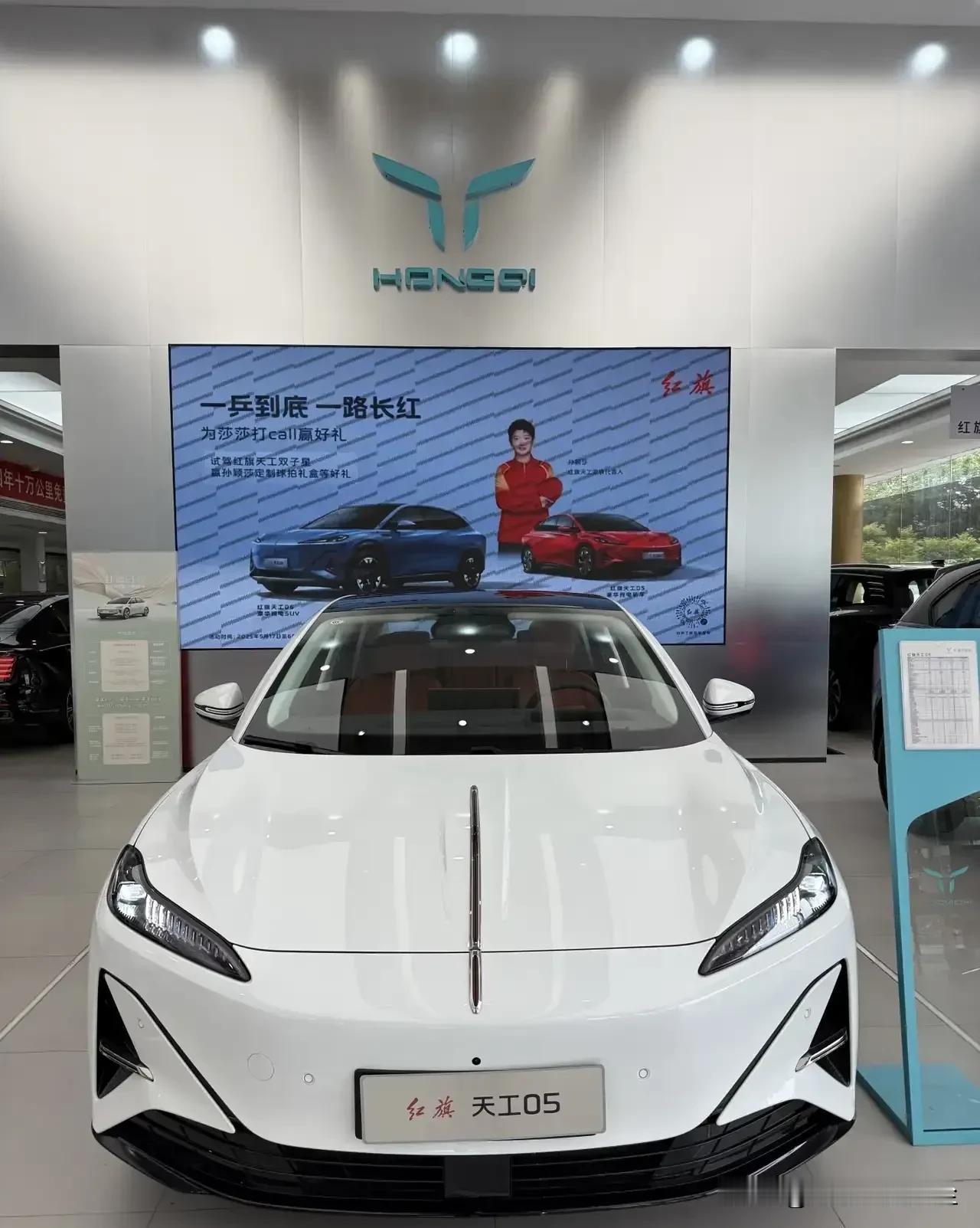 信不信？未来绝对是国产车的天下！

要智能——买问界

要豪华——买尊界S800