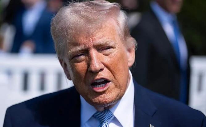 特朗普又耍霸权。特朗普声称，从现在开始，无论是哪个国家的船只都不能通过霍尔木兹海