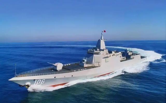 俄专家曾直言：055大驱及东风-17等国产武器指标虽已猛过美军，却都有个账面上查