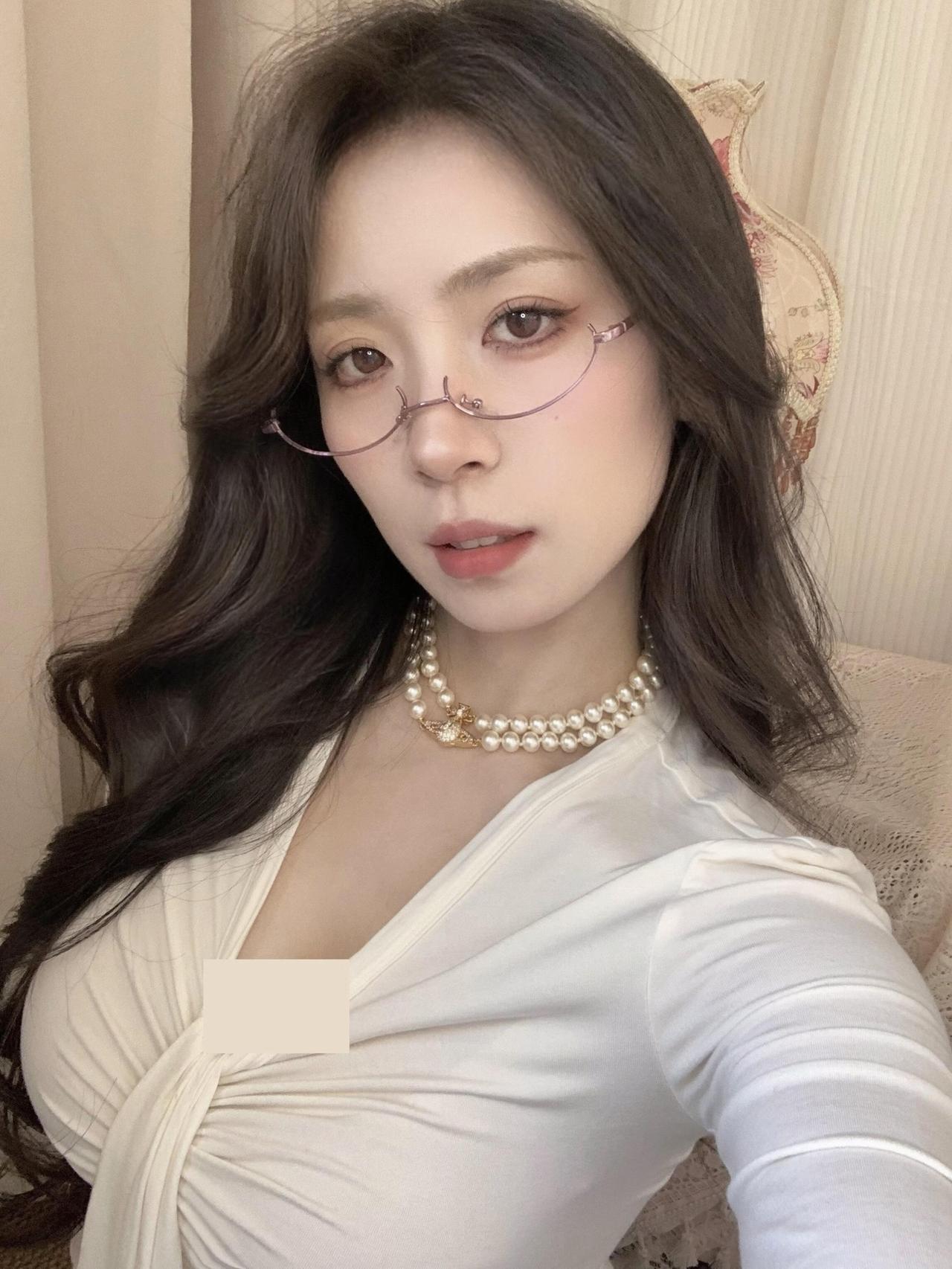 保持初心温柔前行，简简单单干干净净，日子温柔又闪亮。初心日常 温柔气质 女生自拍