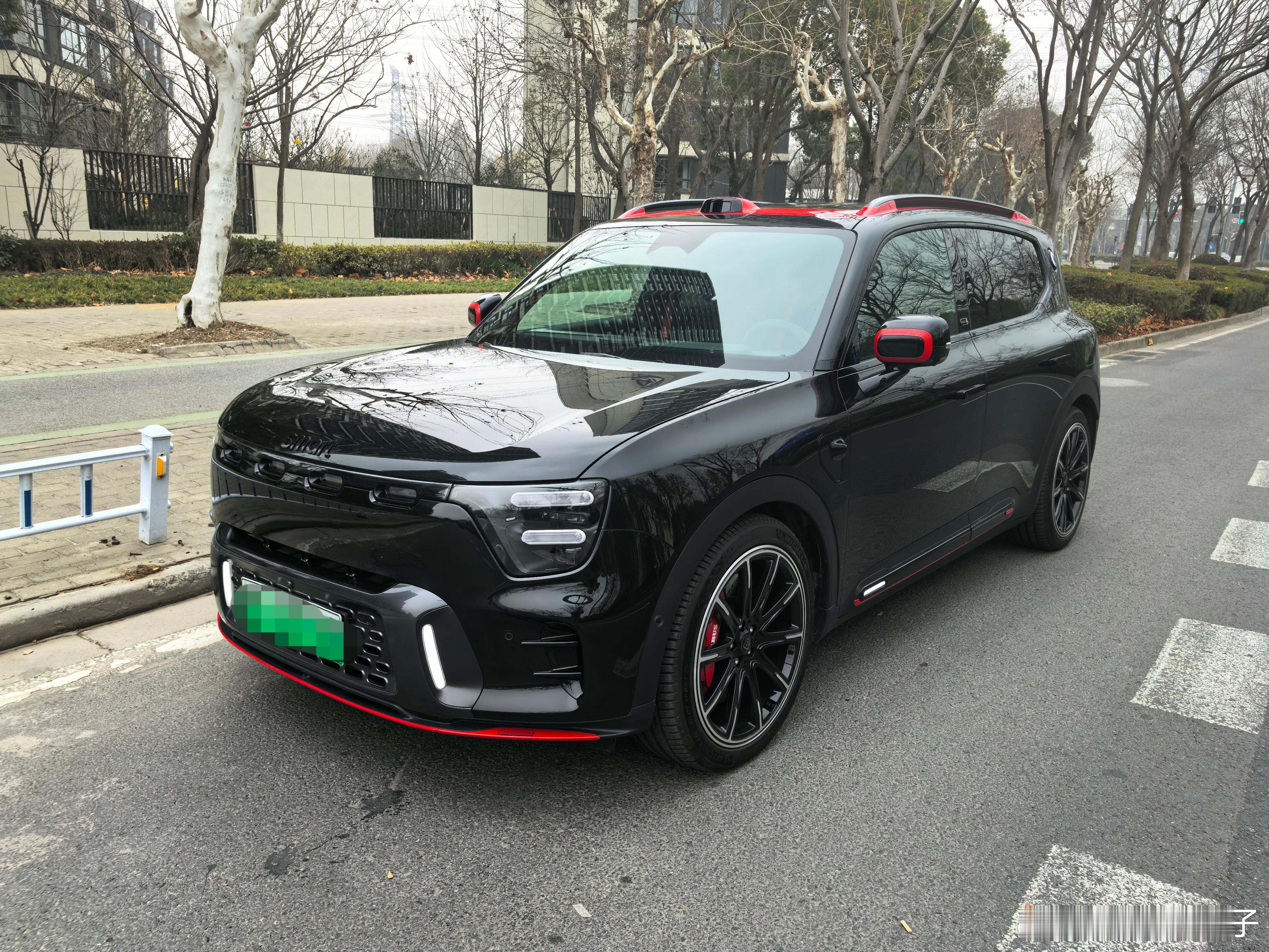 底盘工程师走心评测——SMART 精灵5 巴博斯今天从美女那借到一台巴博斯版本的