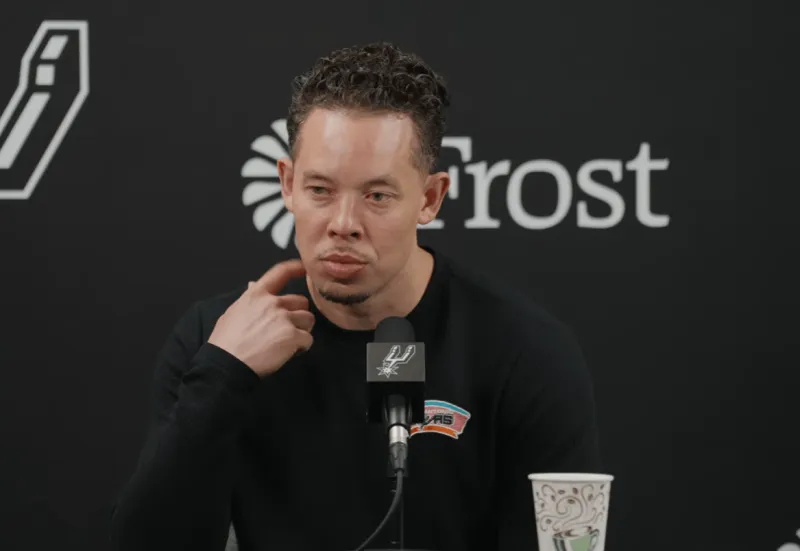 如何平衡伤病和出场时间？米奇：我们不会让任何人打40分钟