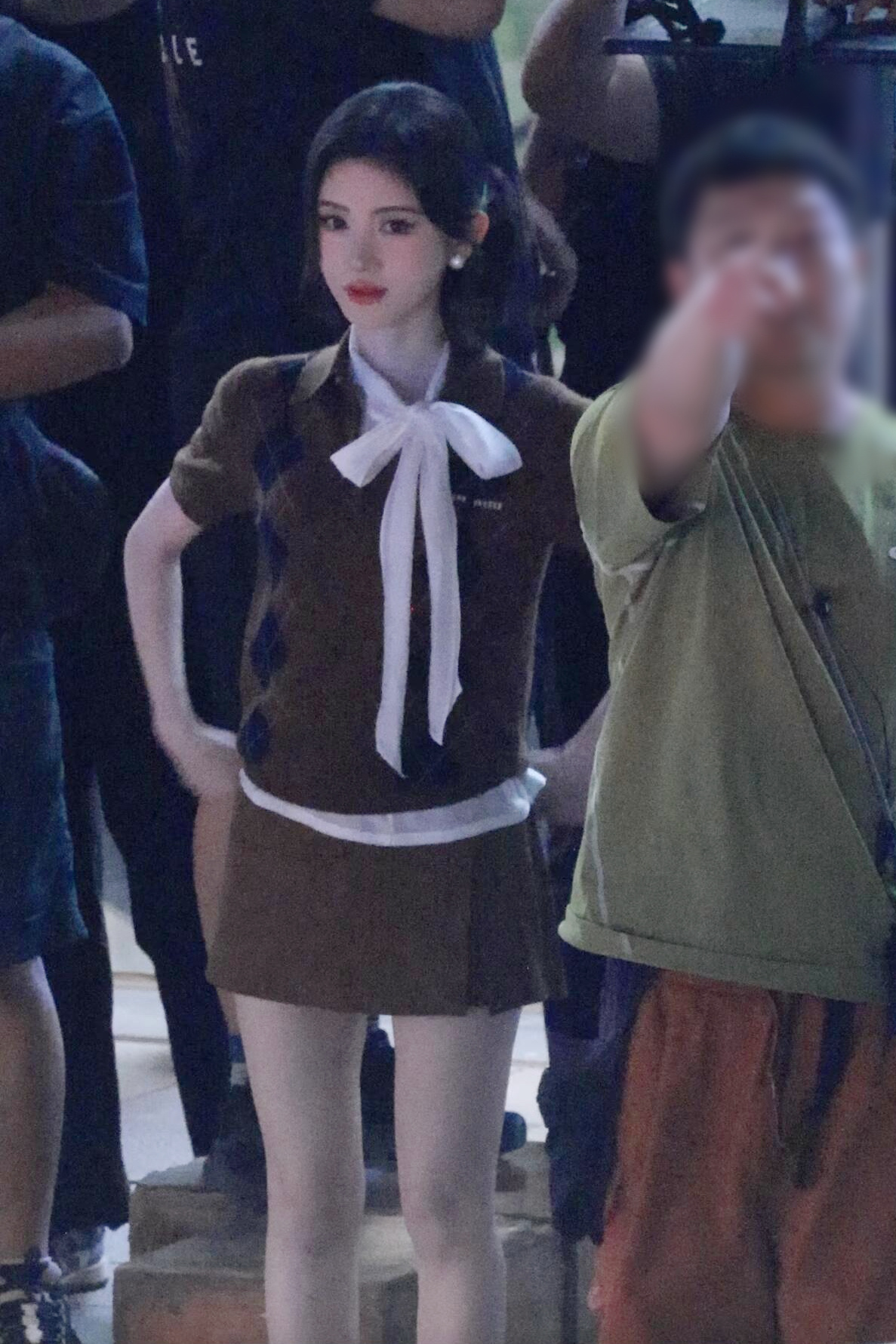 苏绿夏又一套新衣服 此女每一套造型都消化得这么好实在是天赋[么么哒] ​​​
