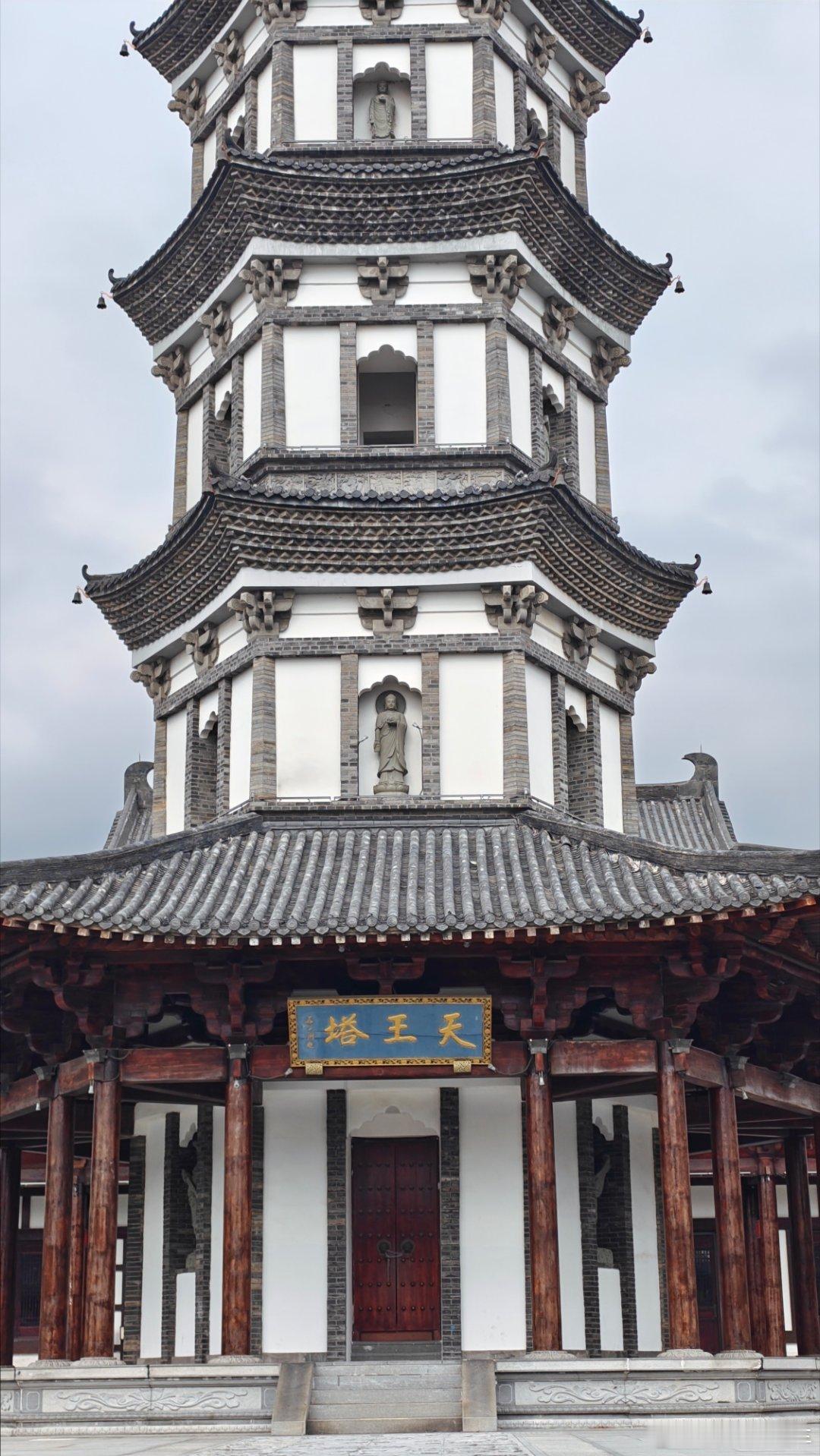 距离159.99万还有不到两小时。