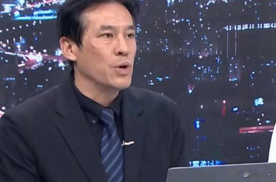 黄暐瀚：韩国瑜选2028是“必考题”，不是“假议题”。

8月13号傍晚黄暐瀚发
