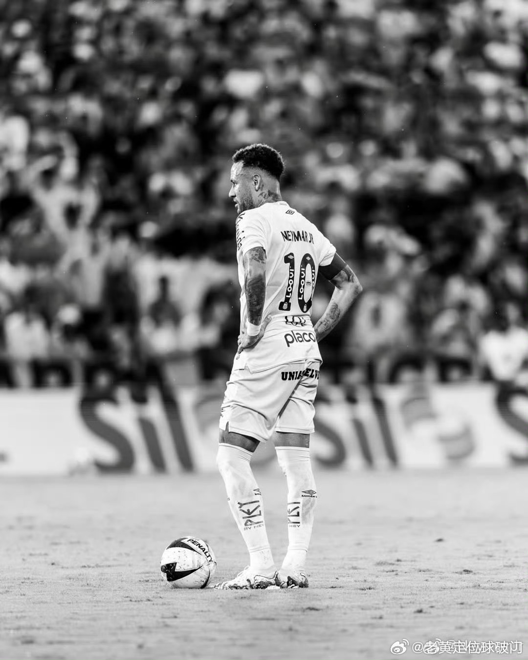 内马尔无缘2026美加墨世界杯，安切洛蒂来到桑托斯看内马尔的现役水平，没想到马儿