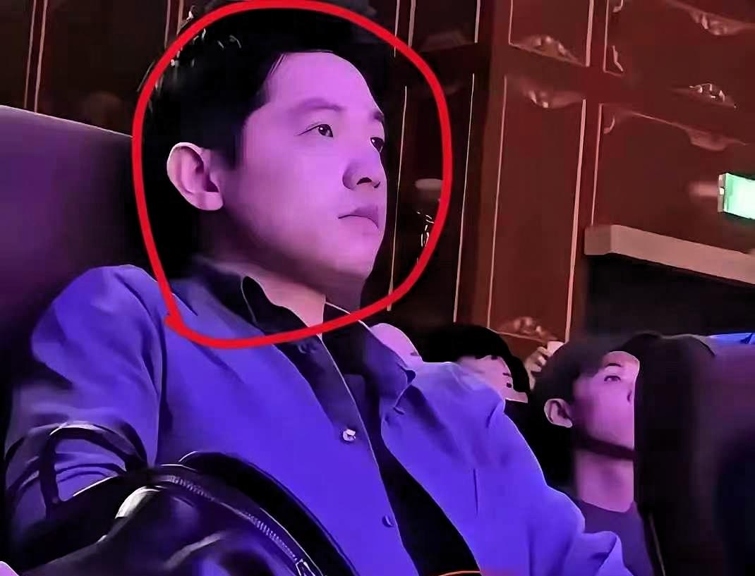一场令人心痛的悲剧
33岁谢家振在妻子离世四个月后，选择结束了自己的生命。
 
