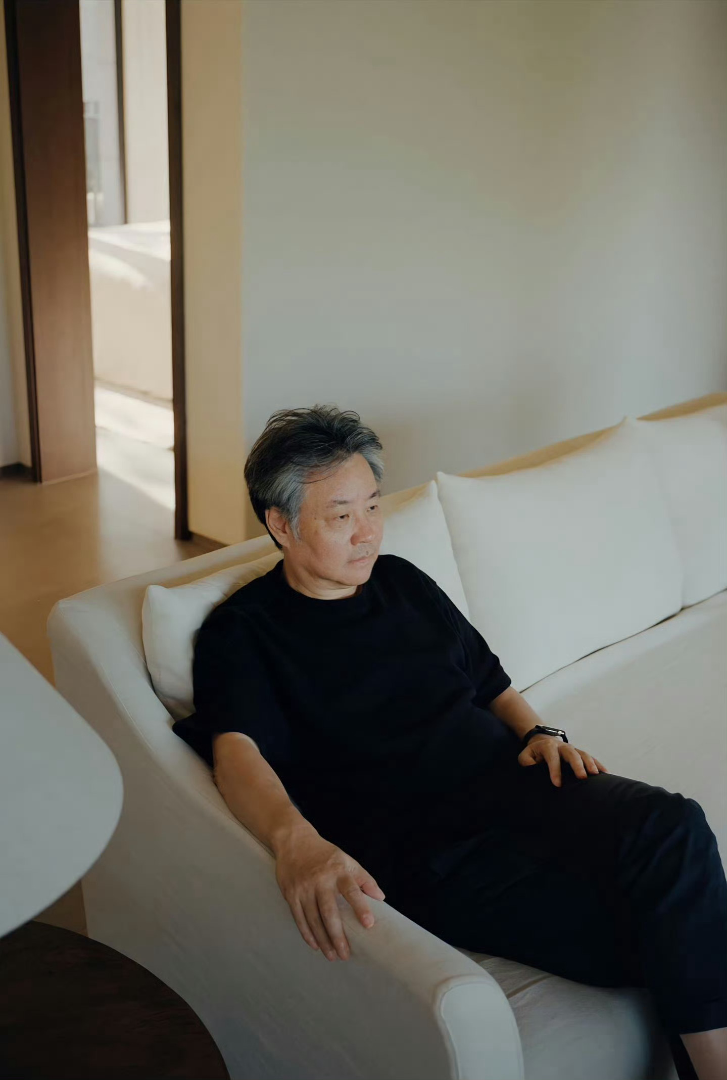 余华推荐过的书你读过几本 当代文学迷必藏清单，余华推荐的书籍，涵盖现实、成长、人