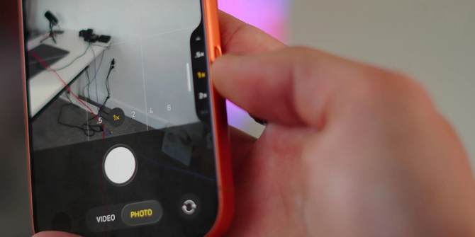 iPhone 18 Pro将简化相机控制键:移除电容触控功能,灵动岛面积同步缩减约35%