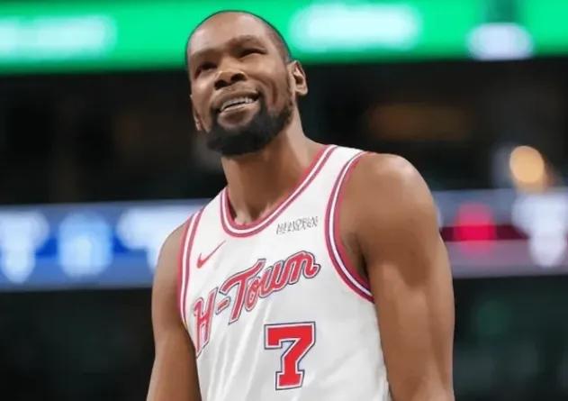 生产队的驴都不带这么玩的。
说好的，杜兰特来到火箭就打打关键球，收割比赛的呢？