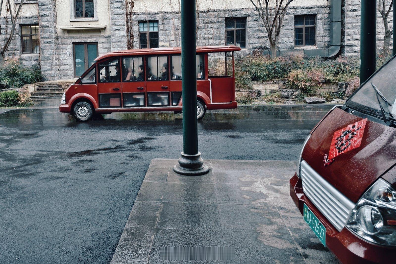无处不在的五菱！（不过这个不是上通五，而是五菱工业）van事通 济南·百脉泉公园