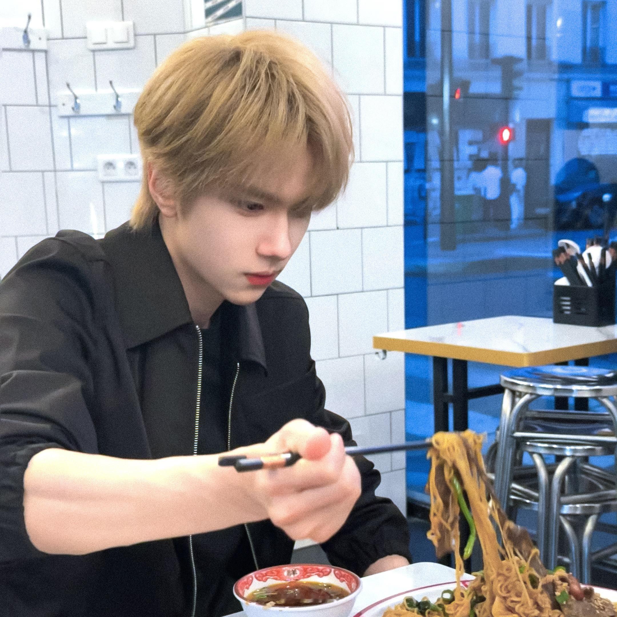 余承恩 yce余承恩天书黎明 yce余承恩顾天 