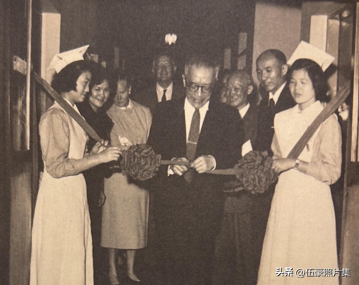 1959年2月5日，台湾大学医学院新建工程落成典礼，胡适应邀剪彩并致辞。他说，台