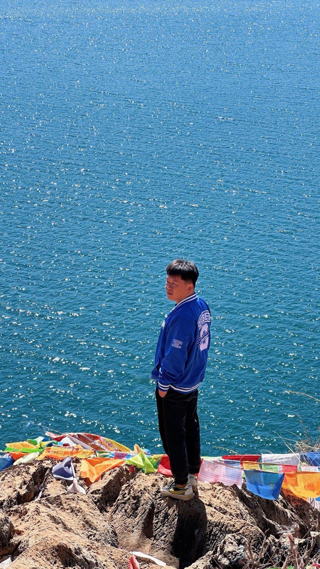 #丽江[超话]# 送给第一次来泸沽湖的你❶泸沽湖海拔不太高，一般情况下不会出现高
