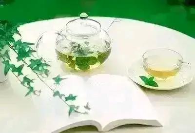 #分享文学的智慧# 
#分享文学魅力# 

《天赋》

文学创作需要天赋吗？
当