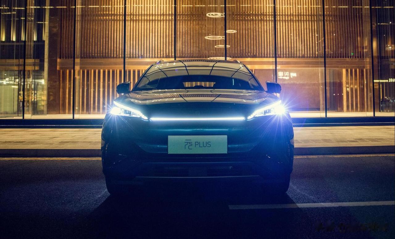 比亚迪元PLUS的8月销量是24272辆！在8月SUV销量排行榜当中，拿到第3名