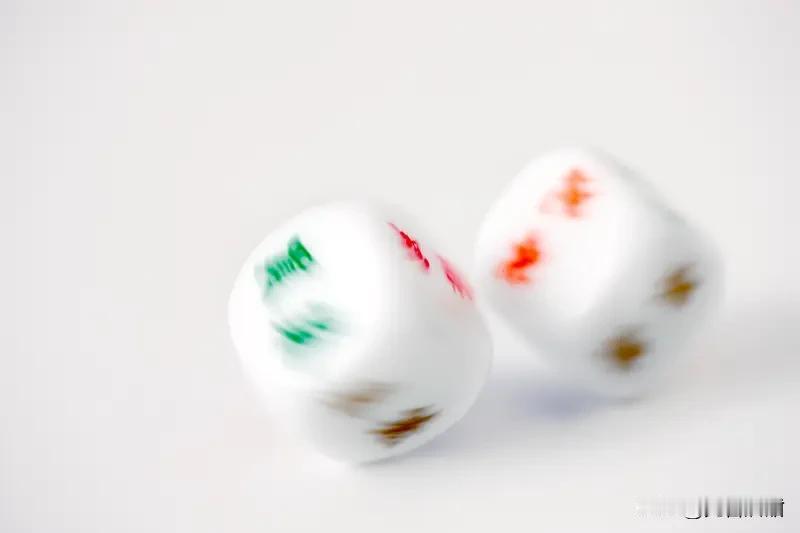 亲情到底能不能用钱买断？这事儿还真不好说。有人花2000块就想买断亲情。我有个堂