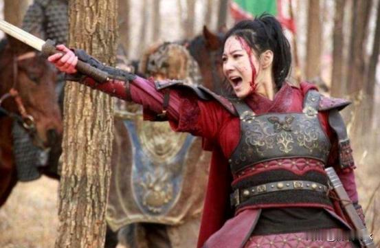 53岁的穆桂英被乱箭射死后，西夏人割下这位绝代女将的头颅，把满身箭孔的尸体抛下悬