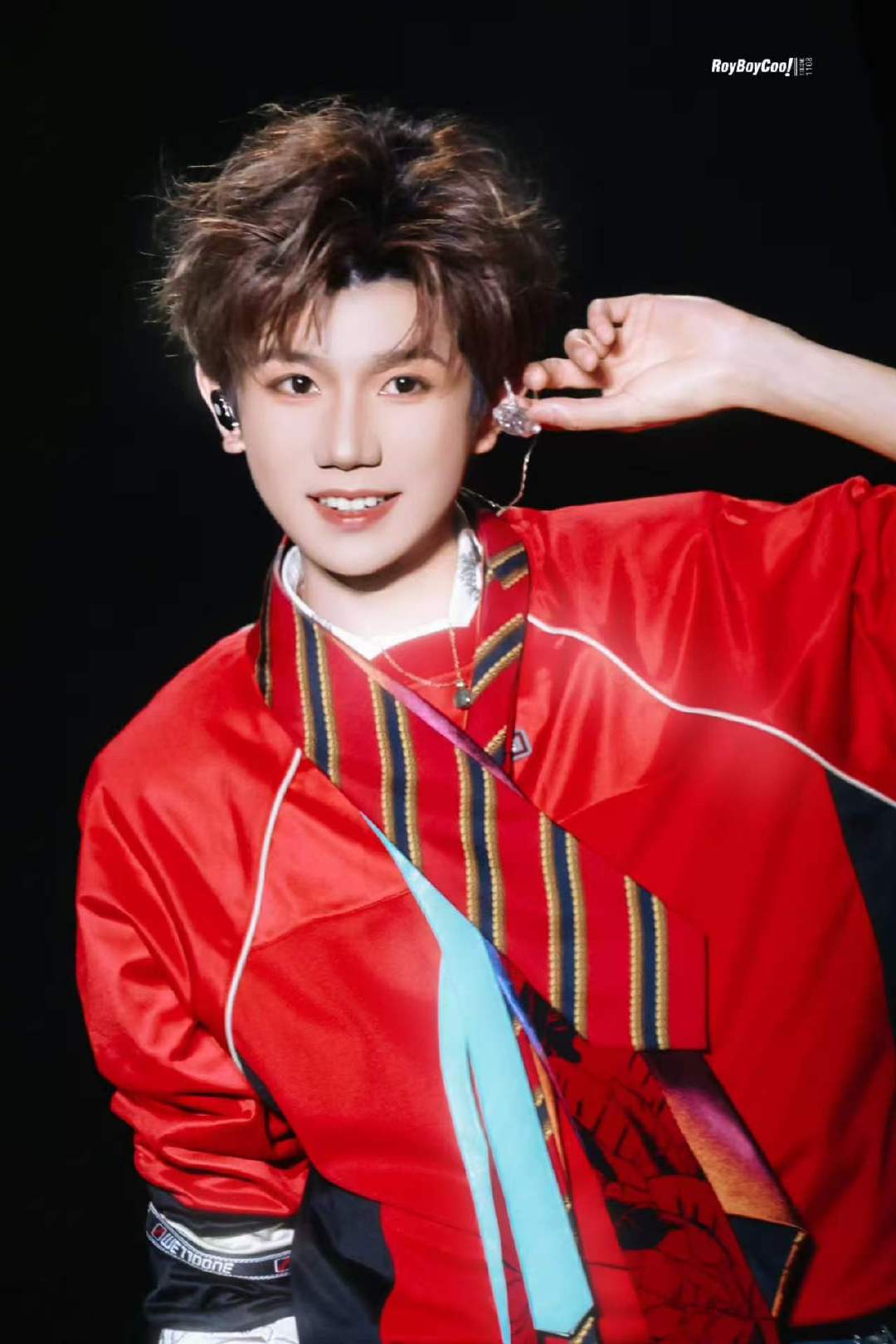 王源在准备新的舞台王源已经在准备新歌 王源已经在准备新歌和舞台啦，期待！ 