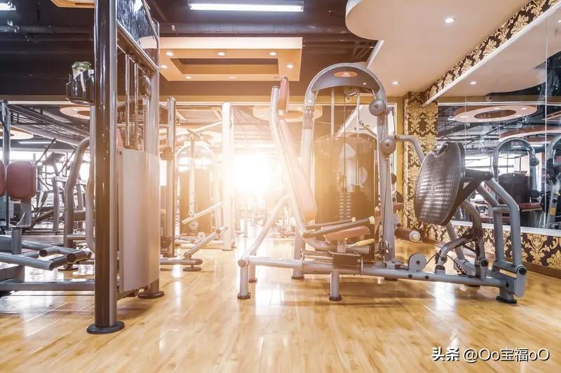 “春风吹又生”，大自然有着顽强的生命力，可如今生态环境却面临永久破坏的危机。垃圾