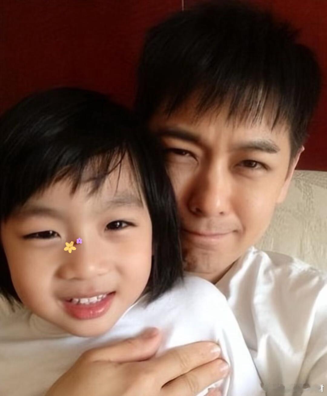 kimi长大的样子从眉眼就可以看出一定是帅哥了 