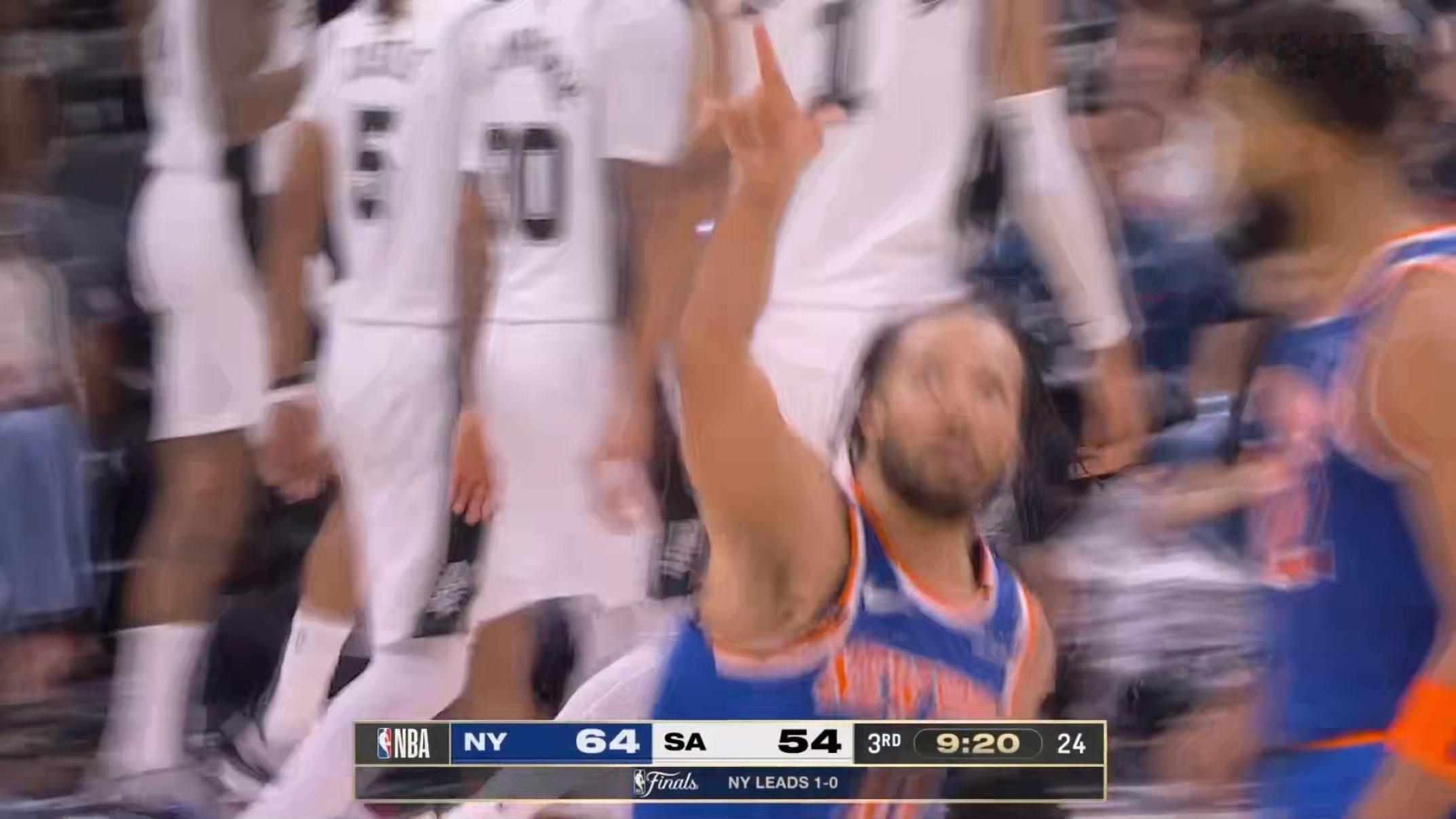 马刺有点懵，OG和大头连续三分，尼克斯领先10分了！nba总决赛尼克斯vs马刺