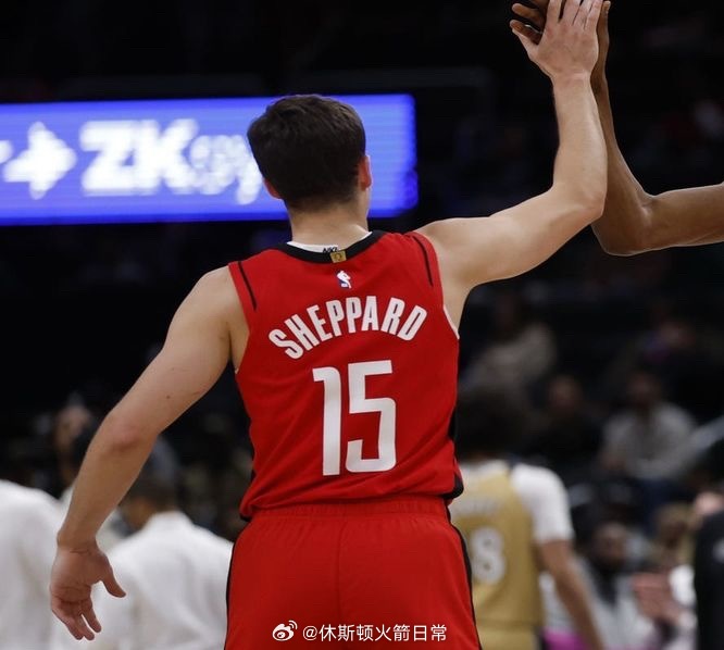 谢泼德在最近5场比赛中，场均至下22.2分，投进5.2个三分球！里德谢泼德休斯顿