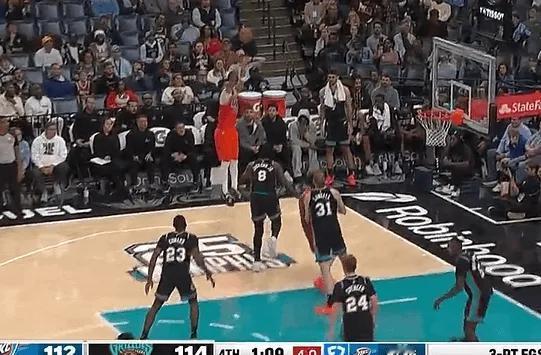 强的不是亚历山大，是雷霆！
当然，强的不是约基奇，是掘金！
雷霆打灰熊，亚历山大