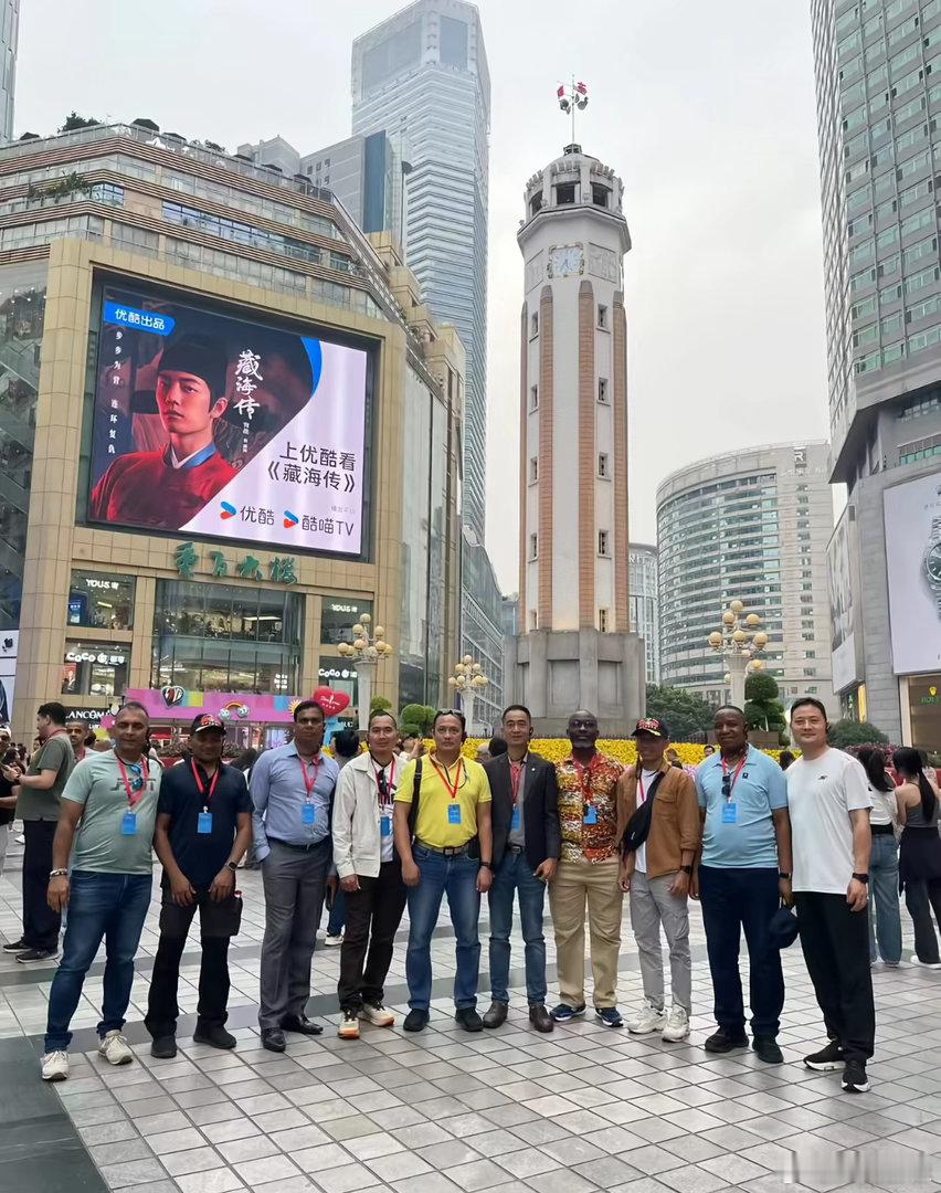 台湾中视称藏海传是近五年最强古装剧想想去年那满大街的的大屏，优酷都不需要花里胡哨