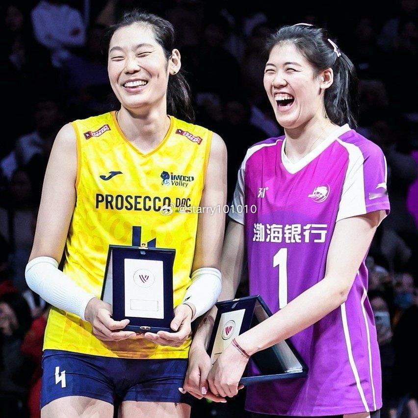 这赛季俱乐部非常之好看，群雄争霸✅🇮🇹科内利亚诺：▶️二传：🇵🇱沃洛什，