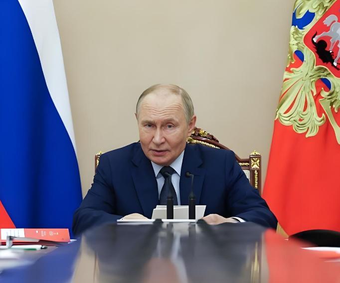 俄总理刚从北京回来，普京下令不惜一切代价，降低对中国稀土依赖。

俄罗斯总统普京