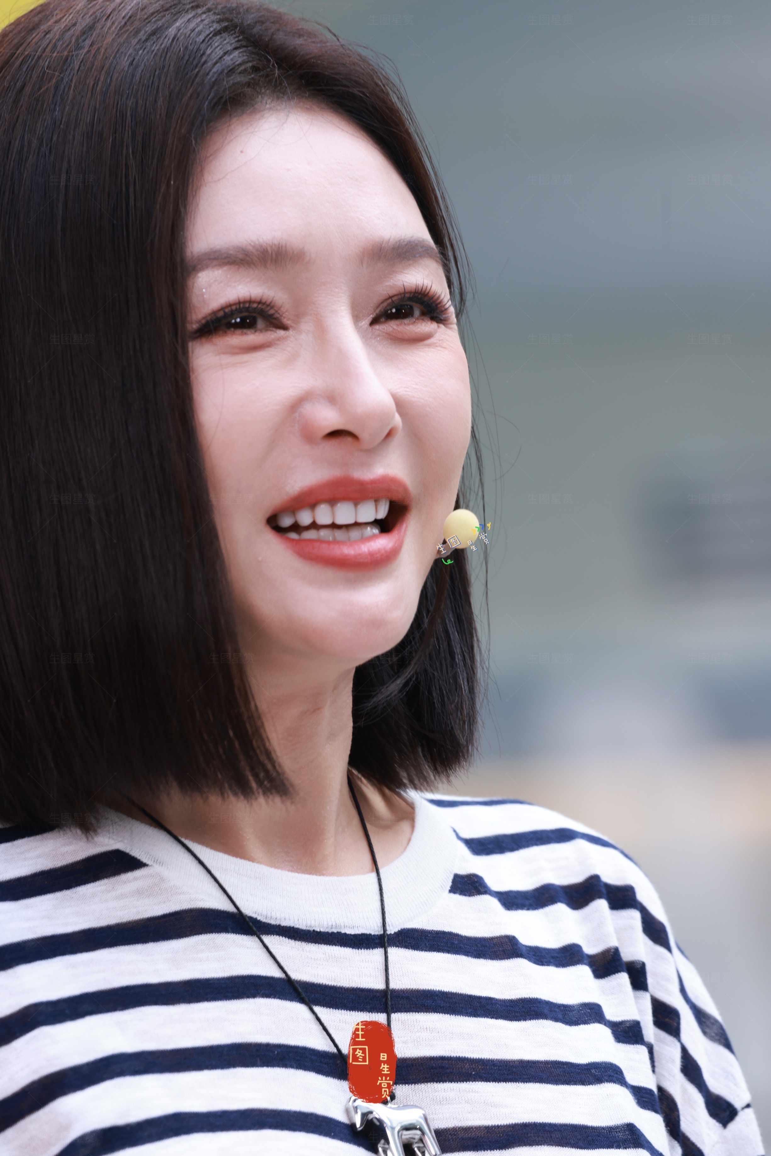 秦岚深圳moco活动生图美貌岚姐把春天穿在身上了🍃💙 