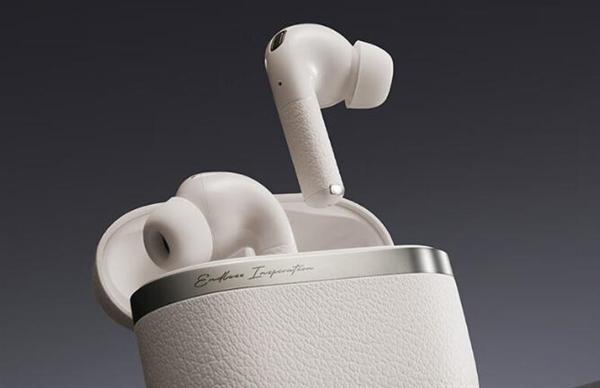 漫步者Evo Pro真无线主动降噪蓝牙耳机开卖，首发价格为428元。它共有三种配