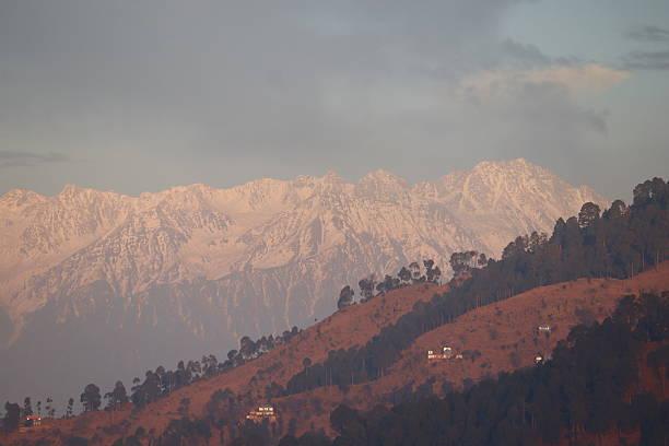 一位从事恋爱与婚姻研究的学者说：
找对象真正要看的，不是外在条件，而是他有没有“