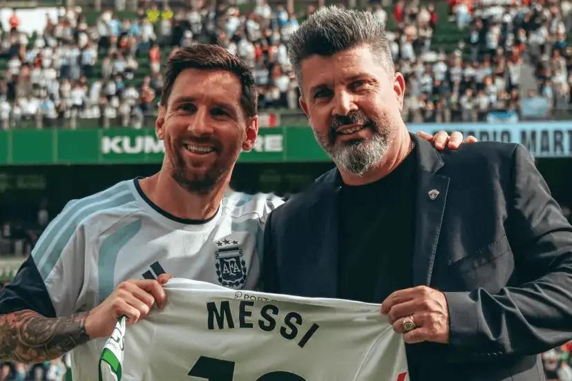 埃尔切老板：阿根廷的到来是巧合，球队随时为梅西敞开大门本周四上午，随着梅西和阿根