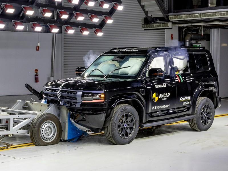 豹5这次在澳大利亚（当地豹5叫做腾势B5）又整了一个狠活，在评估碰撞兼容性时，因