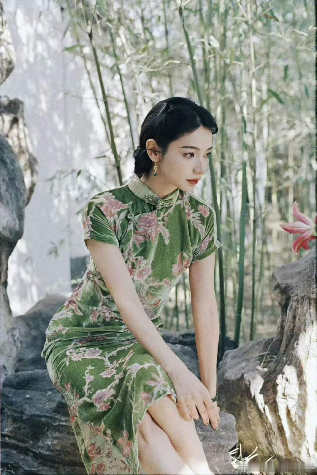 代斯友情出演万花世界万花世界阵容 《万花世界》《风华名媛》单元选对人了！代斯旗袍
