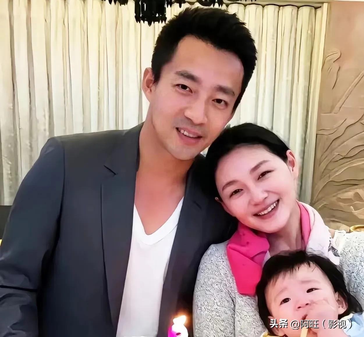 越细品玥儿的种种举动，越让人忍不住感慨万千！
小小年纪，本该是懵懂天真、无忧无虑