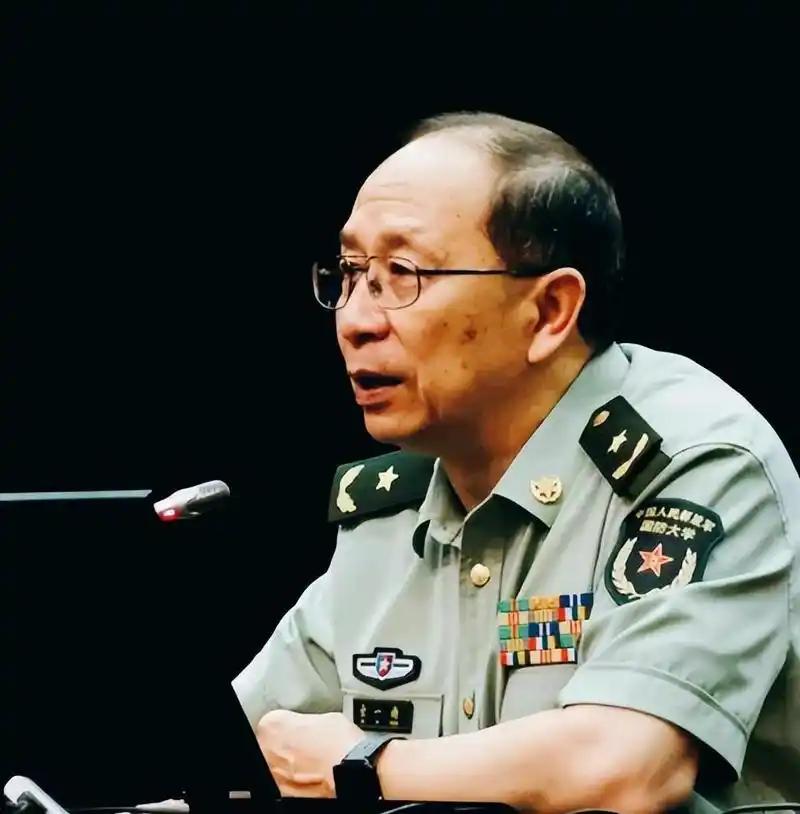 美军事专家坦言：“中国是超级大国，任何外部力量都不可能动摇其根基，更无法阻遏其崛