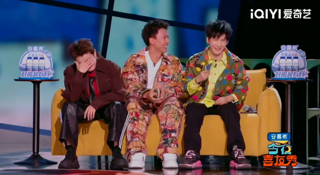 豆豆的职场白月光是王勉 豆豆一句话道尽职场沧桑。更绝的是王勉那句“免礼”，直接让