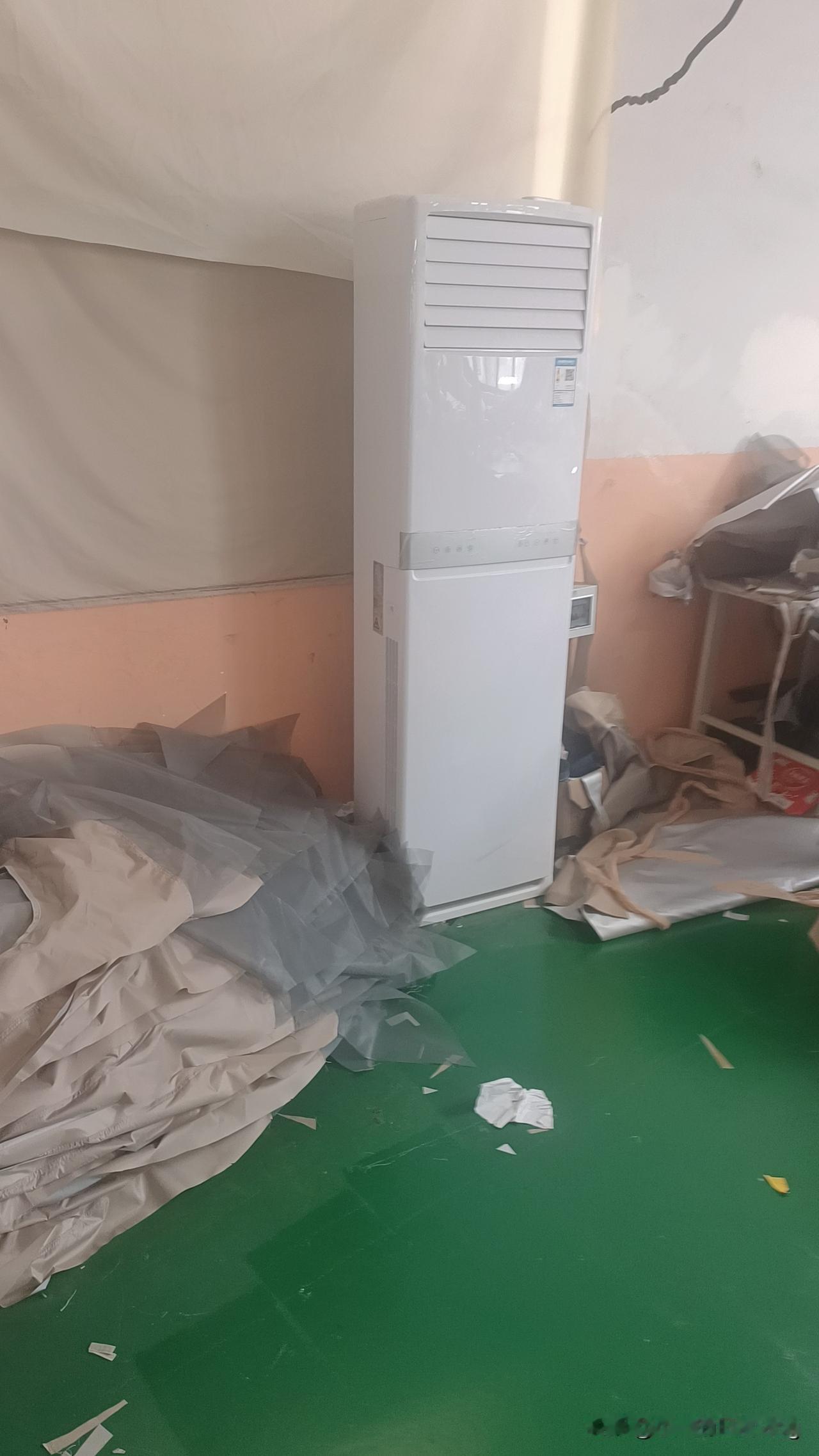 给自己一句话，你会说什么?进厂7天，被老爸叫停。明天回家打铁。

如果非要给自己