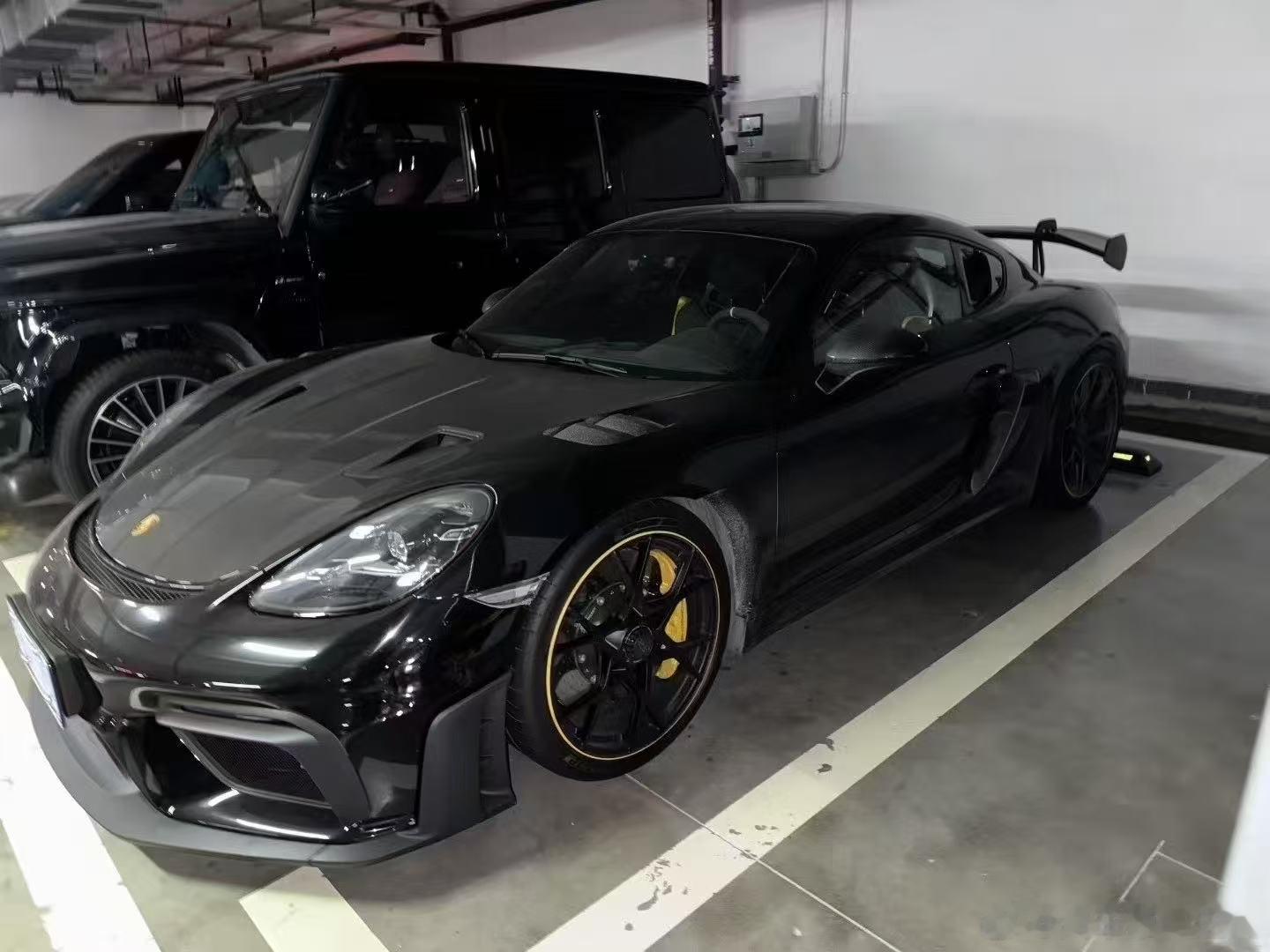 24款保时捷718 Cayman GT4 RS 求伯乐，黑-黑蓝，25年上牌，1