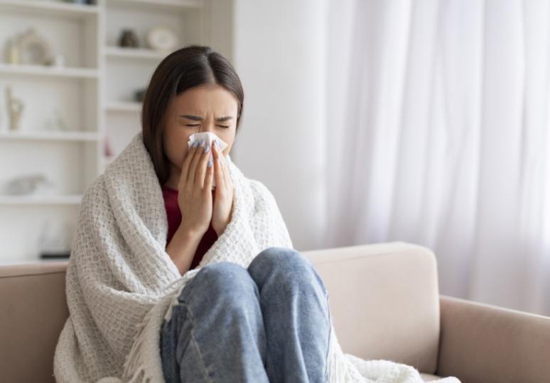 “悲剧还是发生了！”近日，湖北武汉，一女子得了甲流后，为了不耽误工作，就没有去医