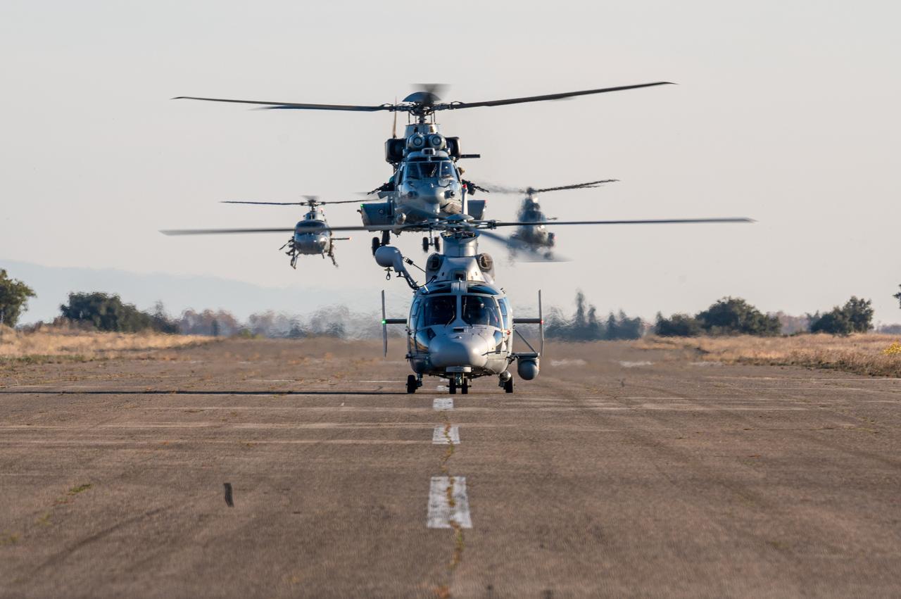 日前，法国空天军参加TARANIS25，为直升机机组人员提供15天的强化资格培训