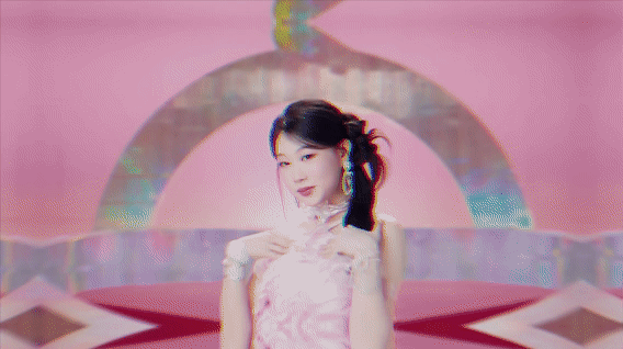 沈佳润一家把唱歌天赋刻进DNA这声音真的很好听，就是为了音乐而存在的。这天赋谁不