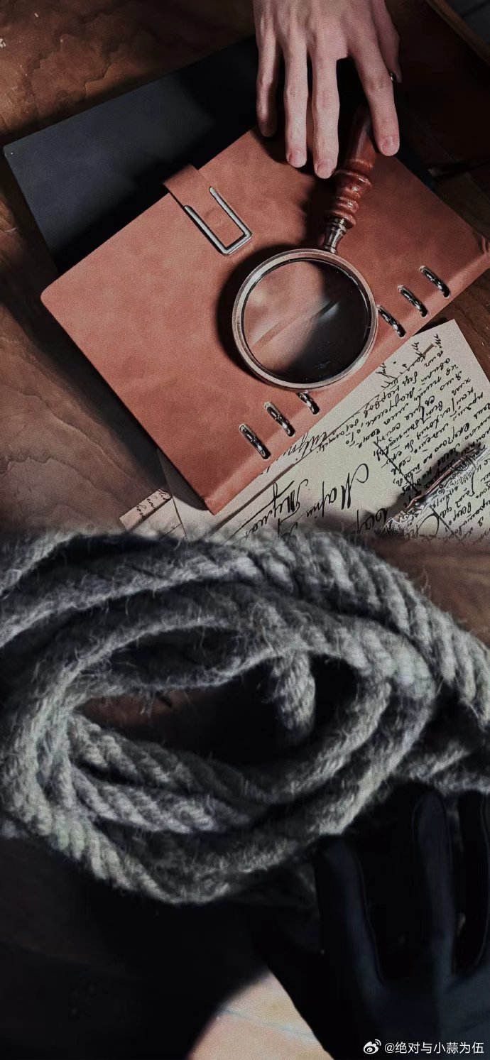 马嘉祺马嘉祺伤妆马嘉祺手控天菜 马嘉祺伤妆造型绝绝子，建模手照片更是让手控狂喜！