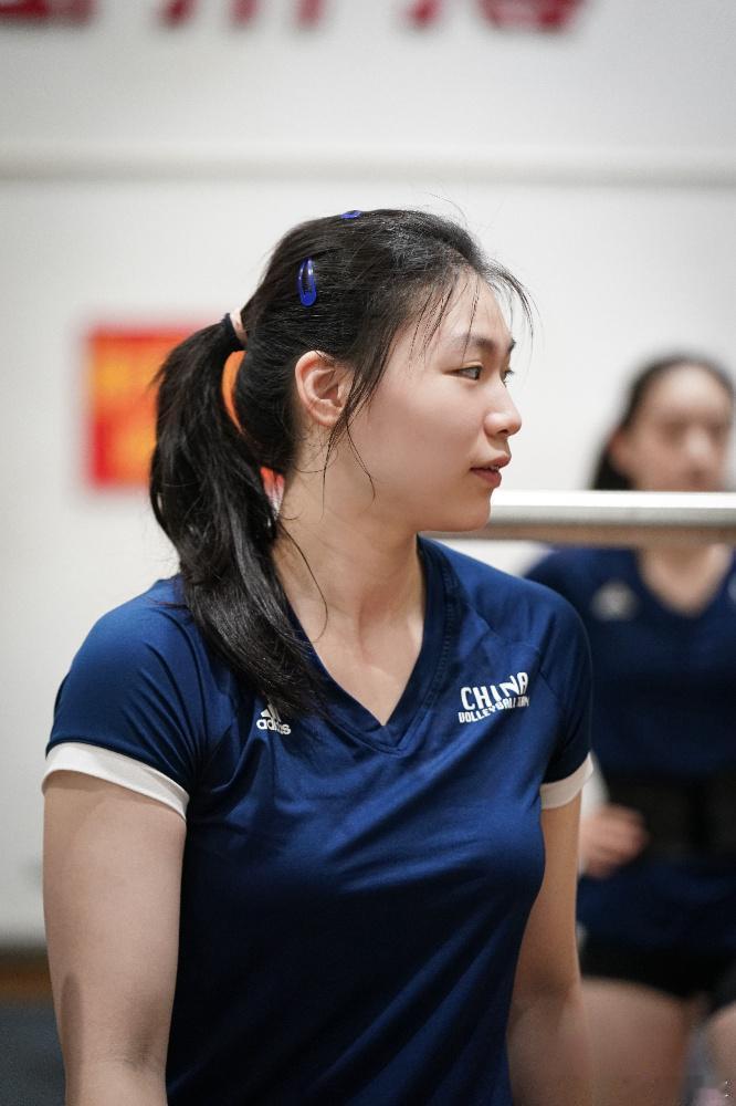 中国女排张籽萱这是谁啊，真美！ ​​​