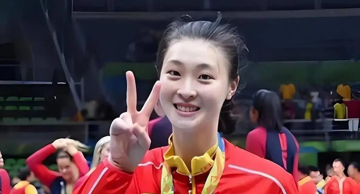 里约奥运女排冠军、那位带队逆转夺金的队长惠若琪，现在又有大动作了！34岁的她，刚