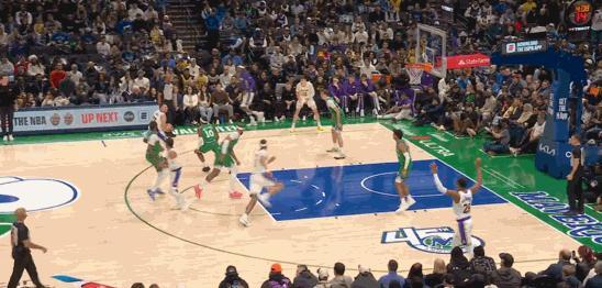 NBA常规赛，湖人客场116-110击败独行侠，终结对手的4连胜，本赛季已经双杀